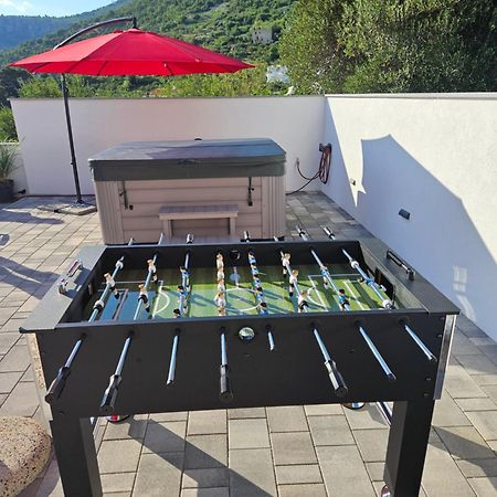 Apartman Koko With Private Jacuzzi Makarska Exteriör bild