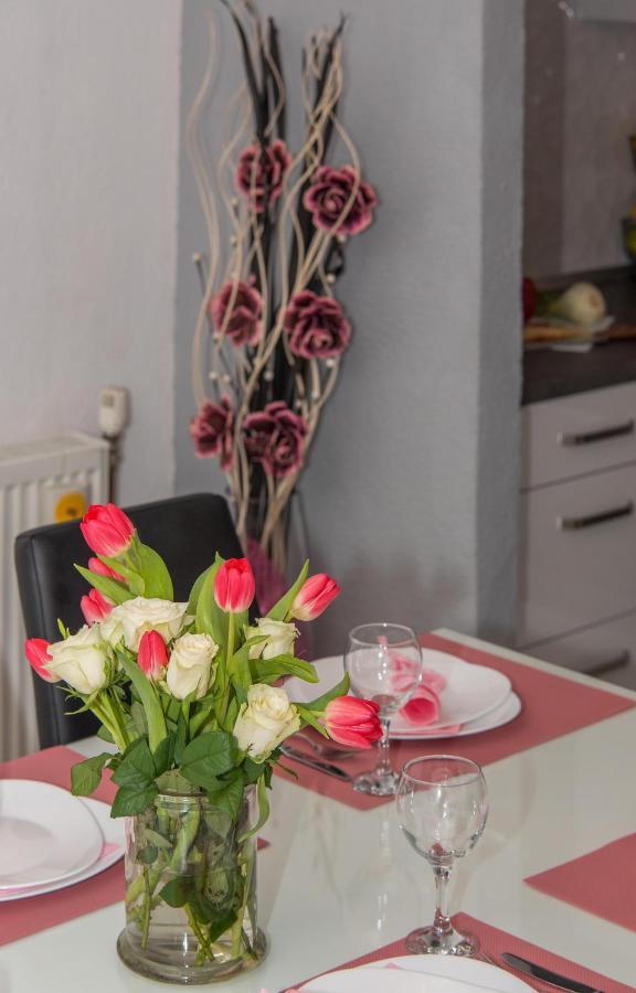 Apartman Koko With Private Jacuzzi Makarska Exteriör bild